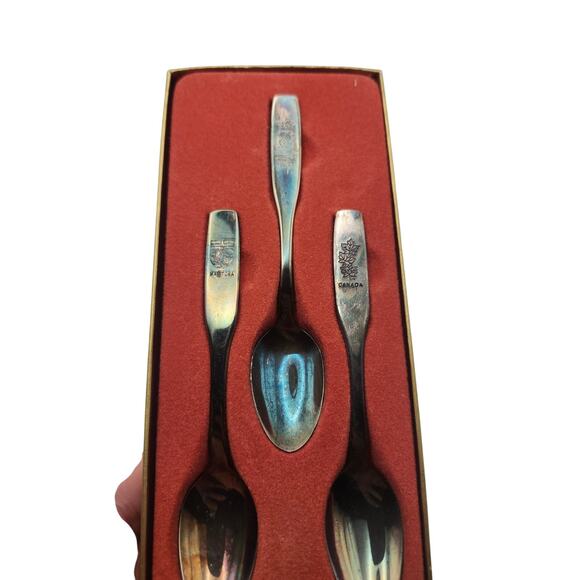 Vtg Onieda 1979 Khartum Temple MSA Winnipeg Manitoba Souvenir Spoon Set w/ Box - Picture 2 of 9